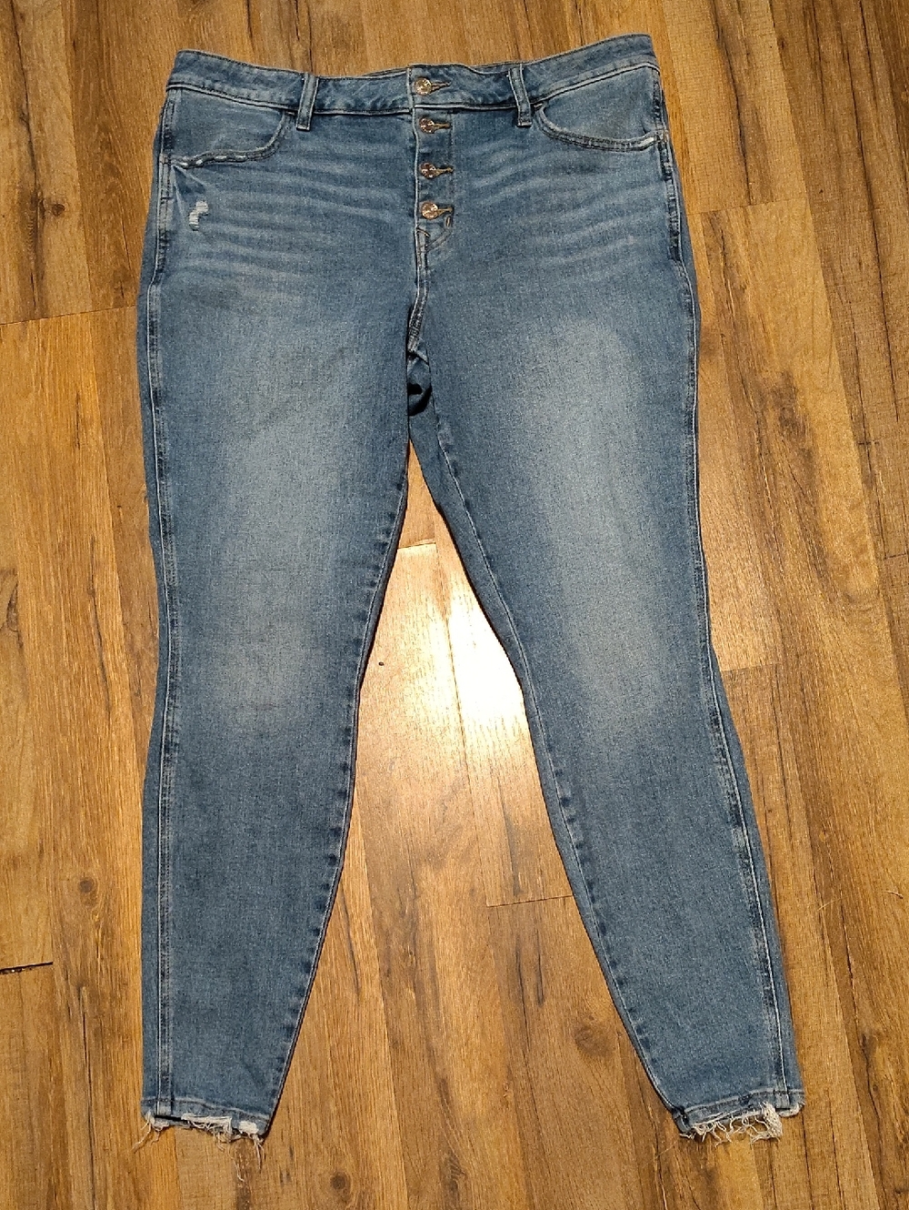 Maurice's Women’s Mid-Rise Button-Fly Skinny Jeans - Light Blue